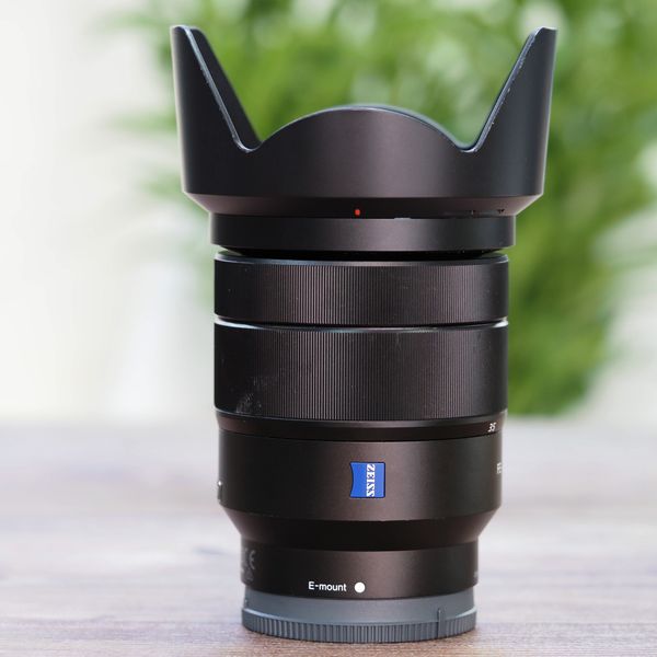 Ống kính Sony FE 16-35mm F4 ZA OSS Vario-Tessar T* cũ (đã qua sử dụng - 97%)
