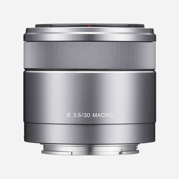 Ống kính Sony SEL 30mm F3.5 Macro (Hàng chính hãng)