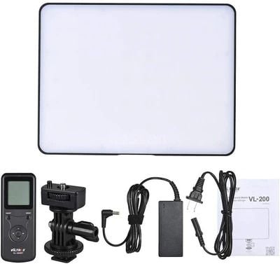 Đèn LED hai màu Viltrox VL-200T có màn hình LCD