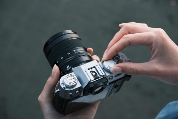 FUJIFILM X-T50 Kit lens 15-45mm F3.5-5.6 OIS PZ (Máy ) - Màu đen/ Black