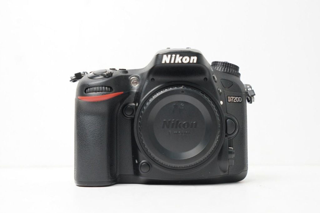 Máy ảnh Nikon D7200 Body qua sử dụng đẹp 98%