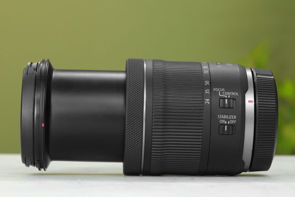 Ống kính Canon RF 24-105mm F4.0-7.1 IS STM cũ (đã qua sử dụng - 98%)