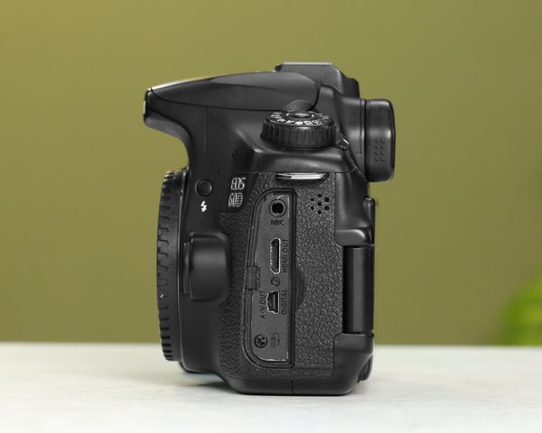 Máy ảnh Canon EOS 60D Body (máy qua sử dụng)