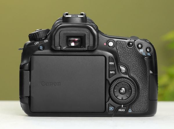 Máy ảnh Canon EOS 60D Body (máy qua sử dụng)