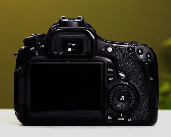 Máy ảnh Canon EOS 60D Body (máy qua sử dụng)