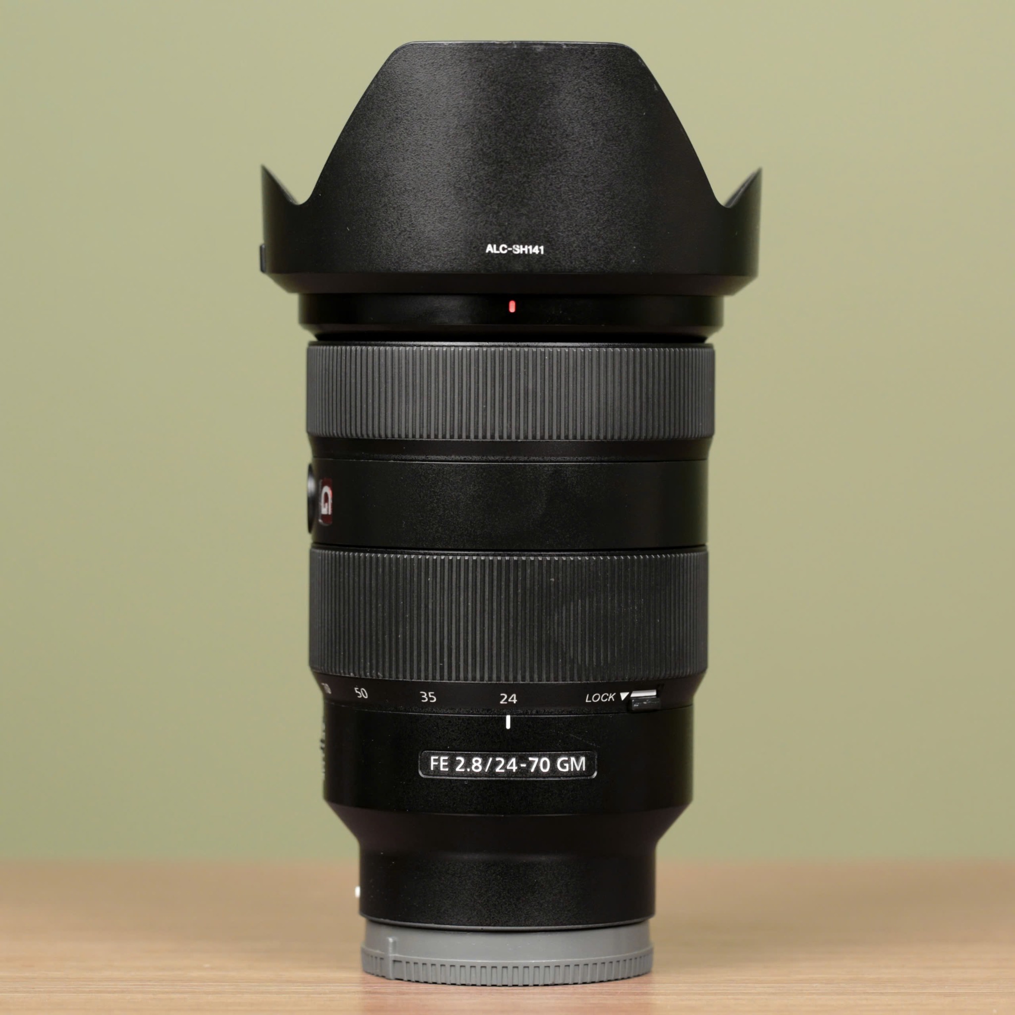 Sony FE 24-70mm F2.8 GM (cũ) - Thiết kế của Sony FE 24-70mm F2.8 GM (cũ)