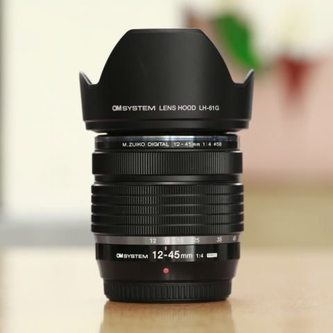 Ống kính OM SYSTEM M.Zuiko Digital ED 12-45mm f/4 PRO (99%)