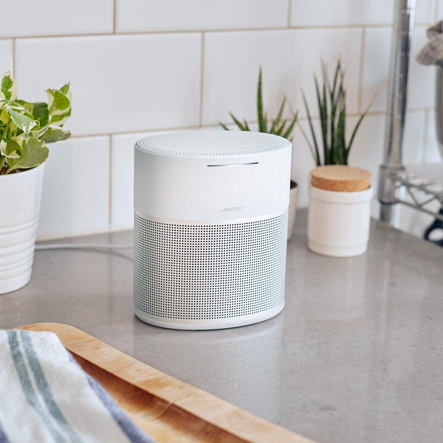  Loa bose home speaker 300 - tích hợp google assistant 