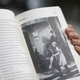 Sách: Trong Gia Đình (Tái Bản)