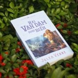 Sách: Hai Vạn Dặm Dưới Biển (Tái Bản)