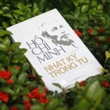 Sách: Nhật Ký Trong Tù - Hồ Chí Minh (Tái Bản)