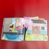 Sách: Có Gì Trong Những Khe Hở - Em Học Cách Giữ An Toàn Cho Bản Thân