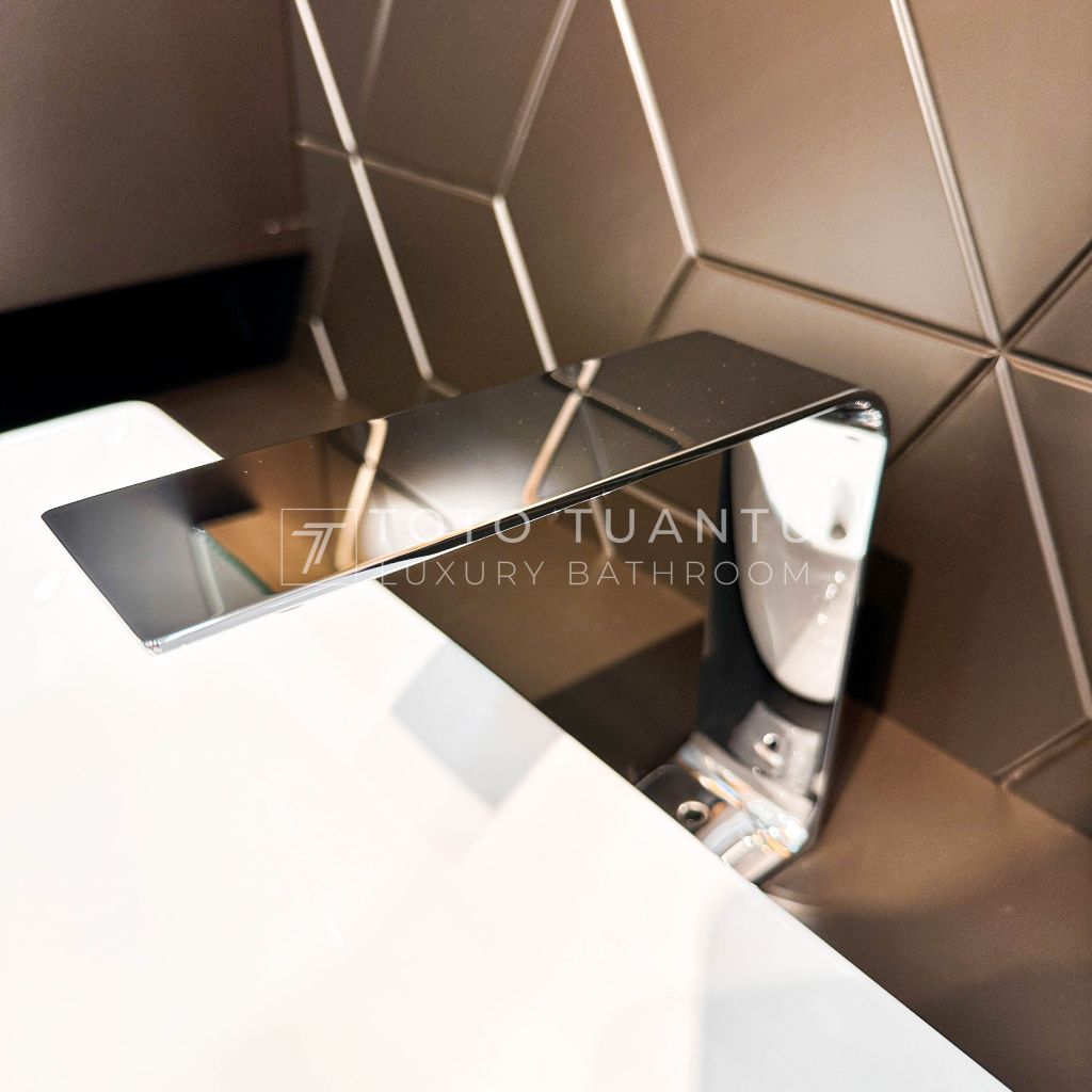 Vòi chậu gật gù nóng lạnh ZL TLP02304B