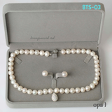  Chạm nhẹ Yêu Thương – BST Ngọc Trai dành tặng Mẹ thương hiệu Opal. 
