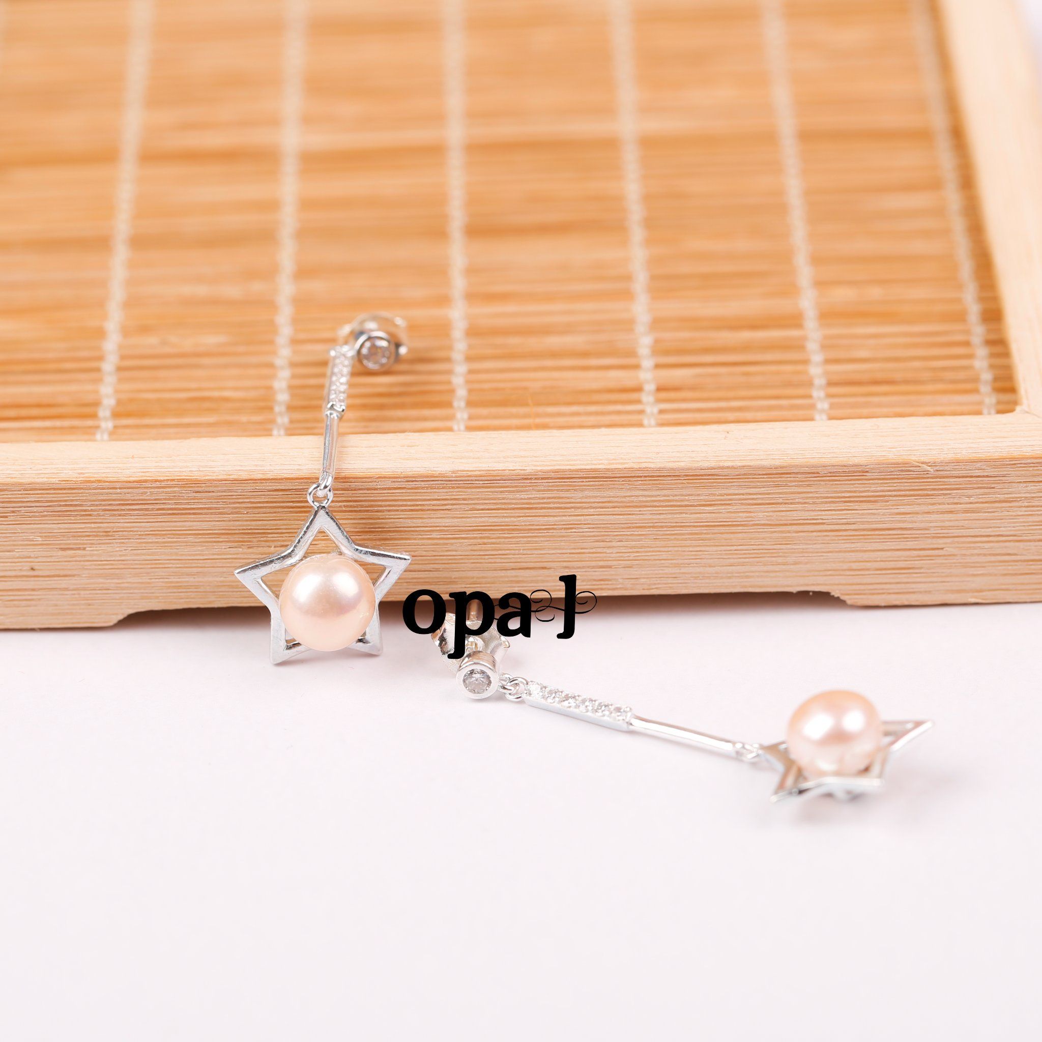  Hoa tai Bạc đính Ngọc trai phong cách trẻ trung thương hiệu Opal 
