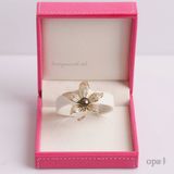  Bộ sưu tập cài áo  đính ngọc trai 