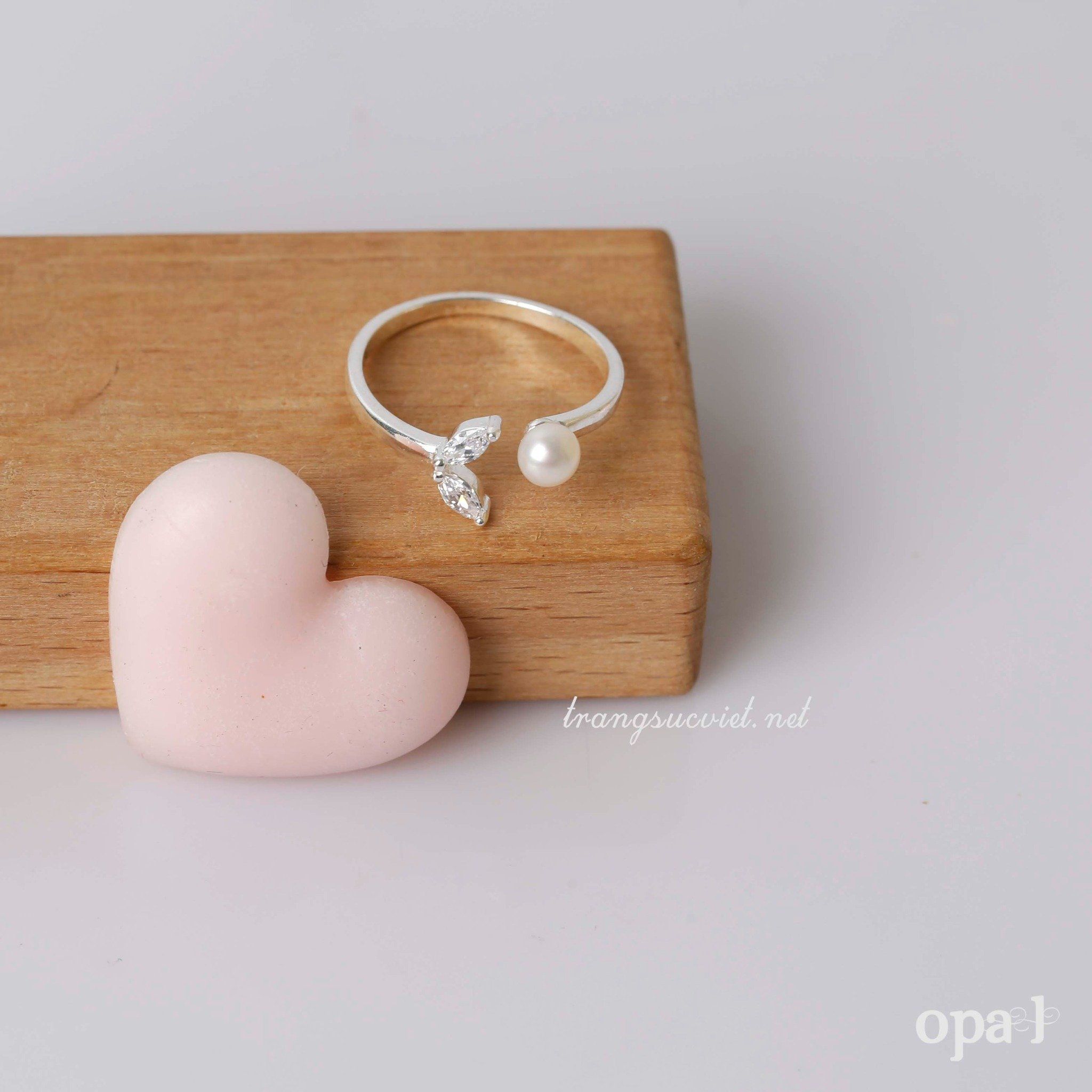  Nhẫn Opal tối giản – Dành cho người yêu, em gái ưu đãi tháng 4: 350K 