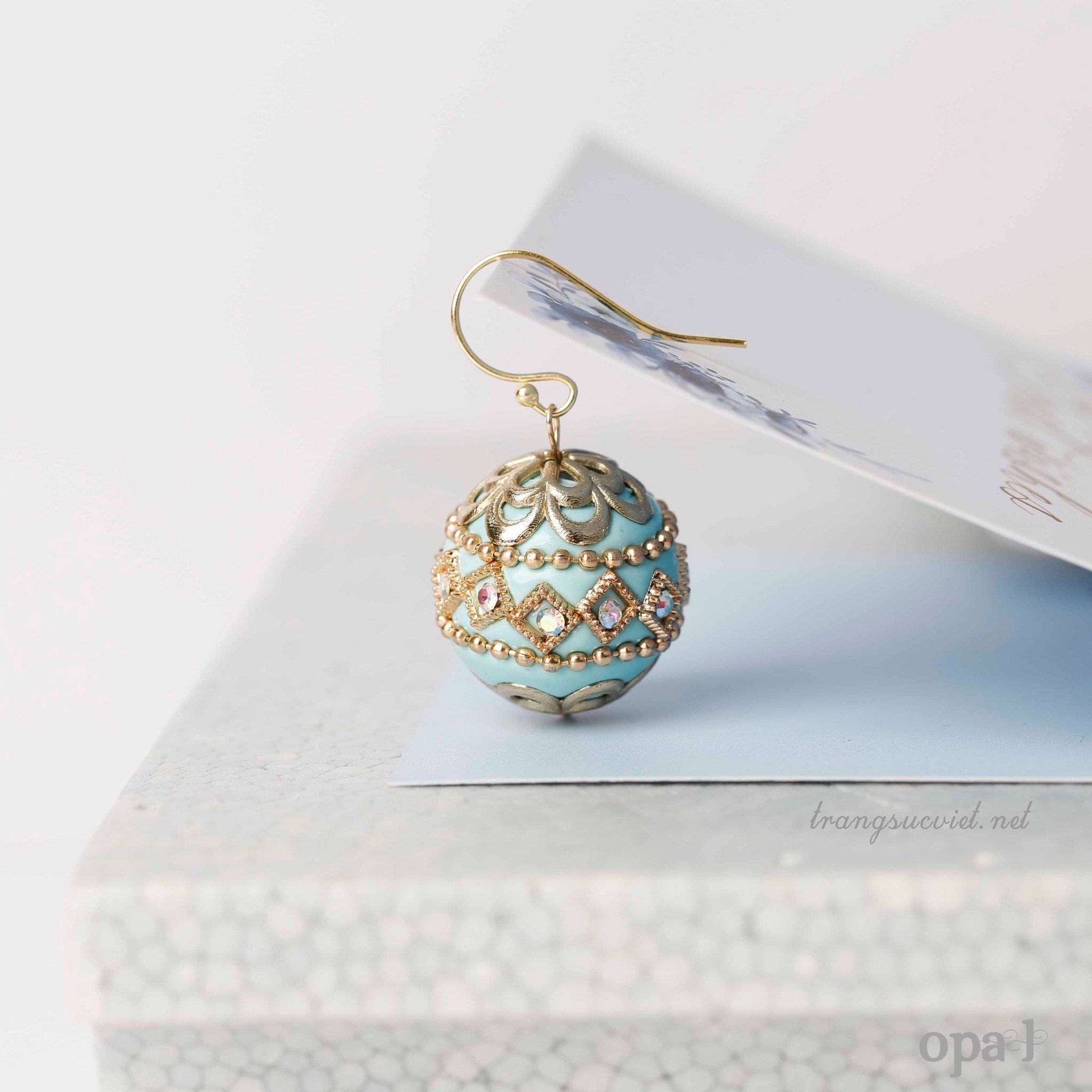  Hoa tai  handmade họa tiết đá kết hợp pha lê, móc bạc mạ vàng 