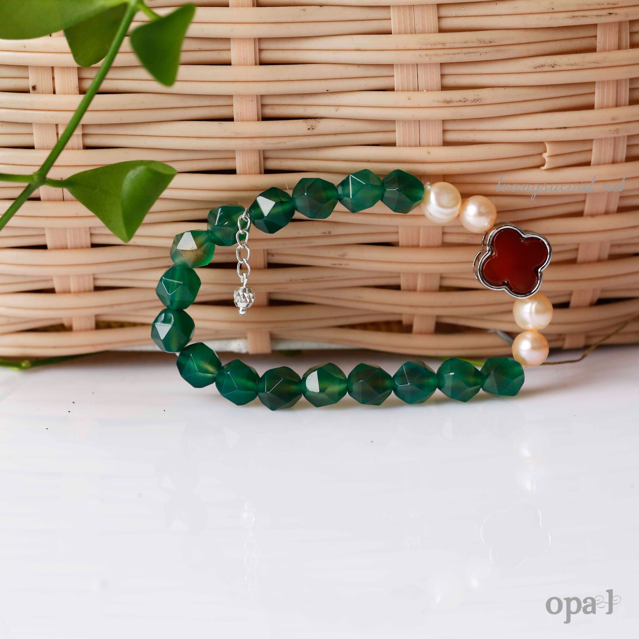  Vòng tay đá mã não phối cùng ngọc trai 