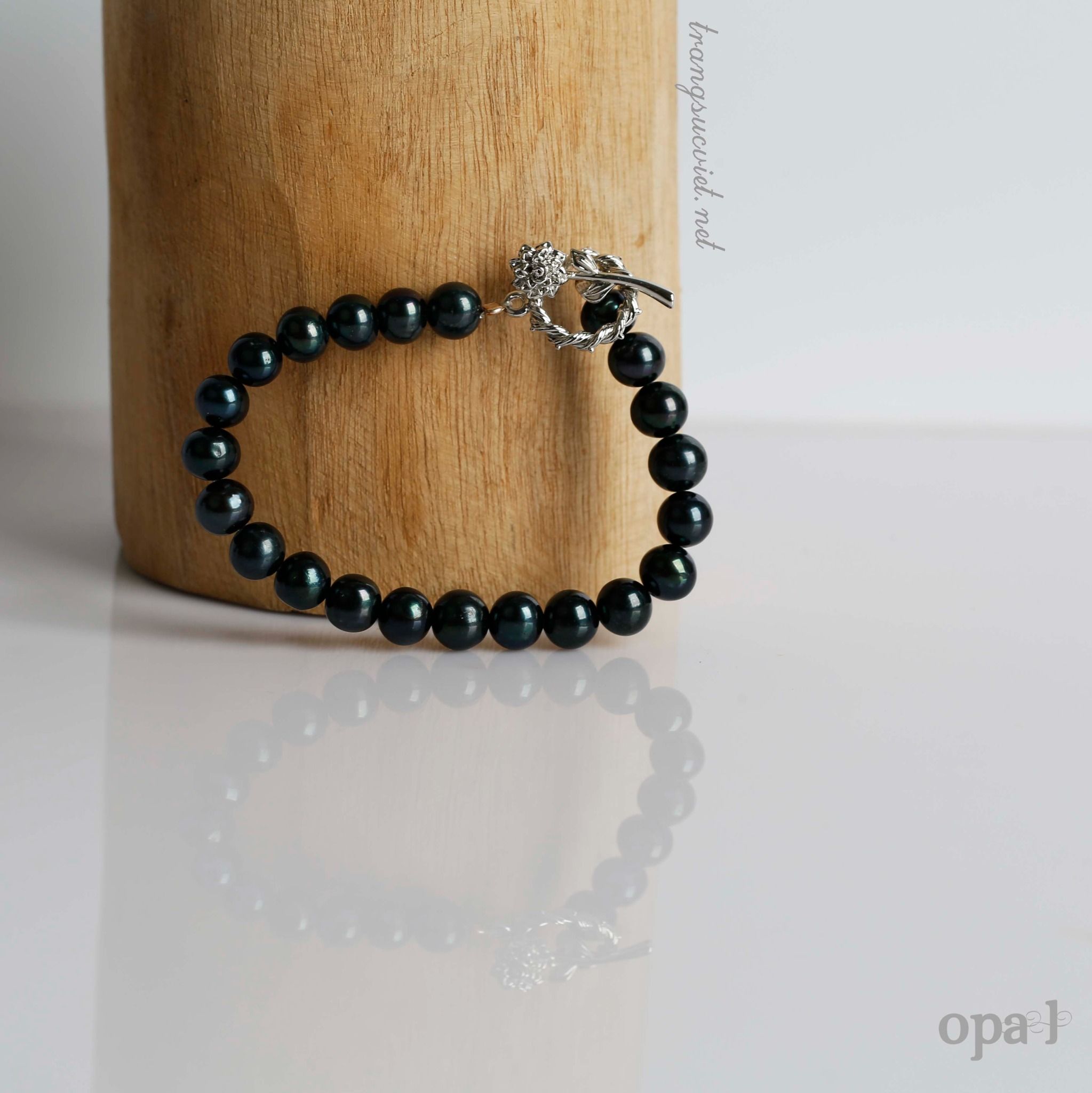  Vòng tay ngọc trai Unisex, vẻ đẹp không giới hạn 