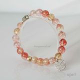  Vòng tay đá tự nhiên thạch anh tóc đỏ charm bạc 