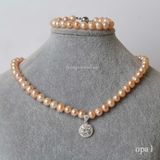  Chuỗi vòng cổ ngọc trai anh hồng 8 ly, mặt đá trắng 
