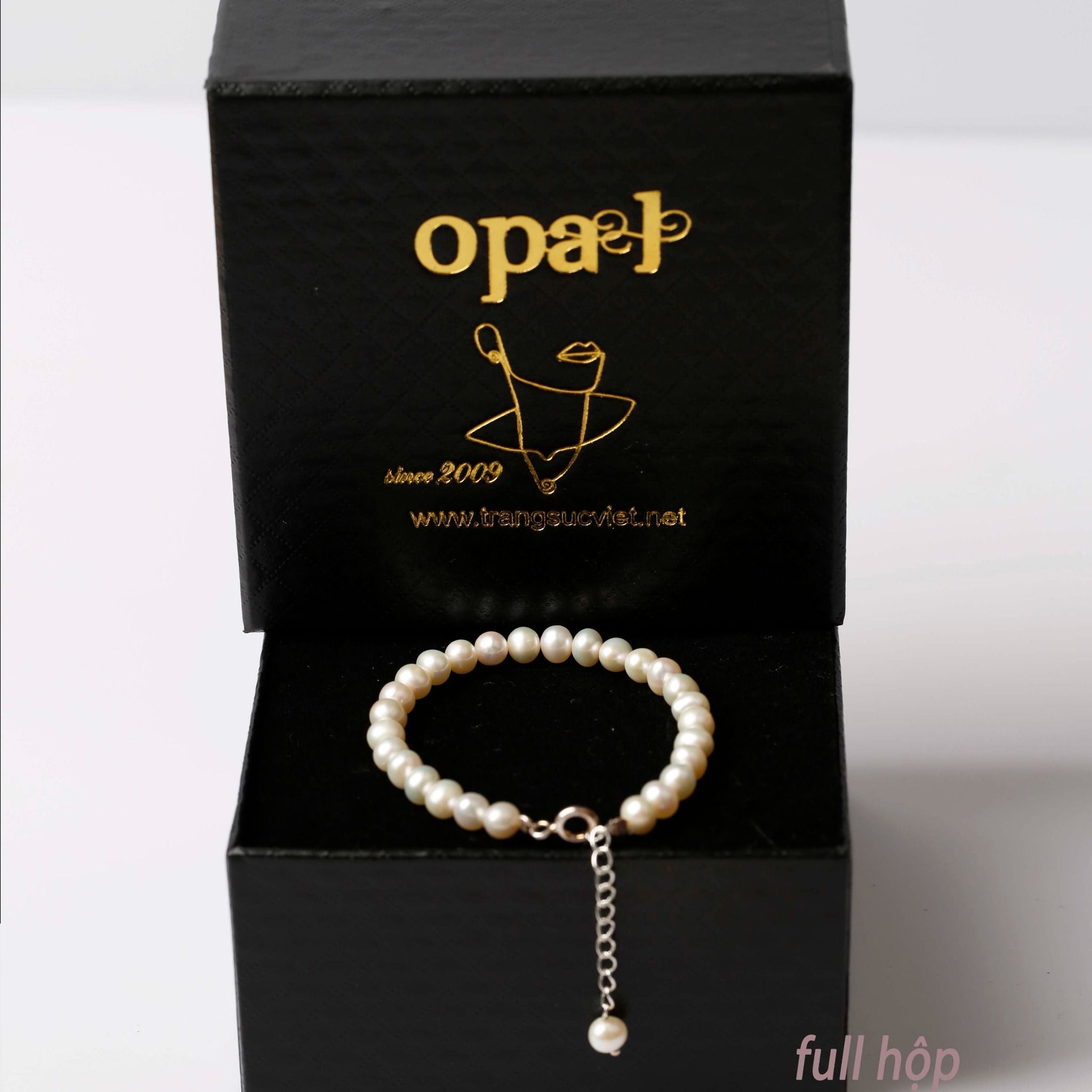  Vòng tay ngọc trai trắng phong cách tối giản 