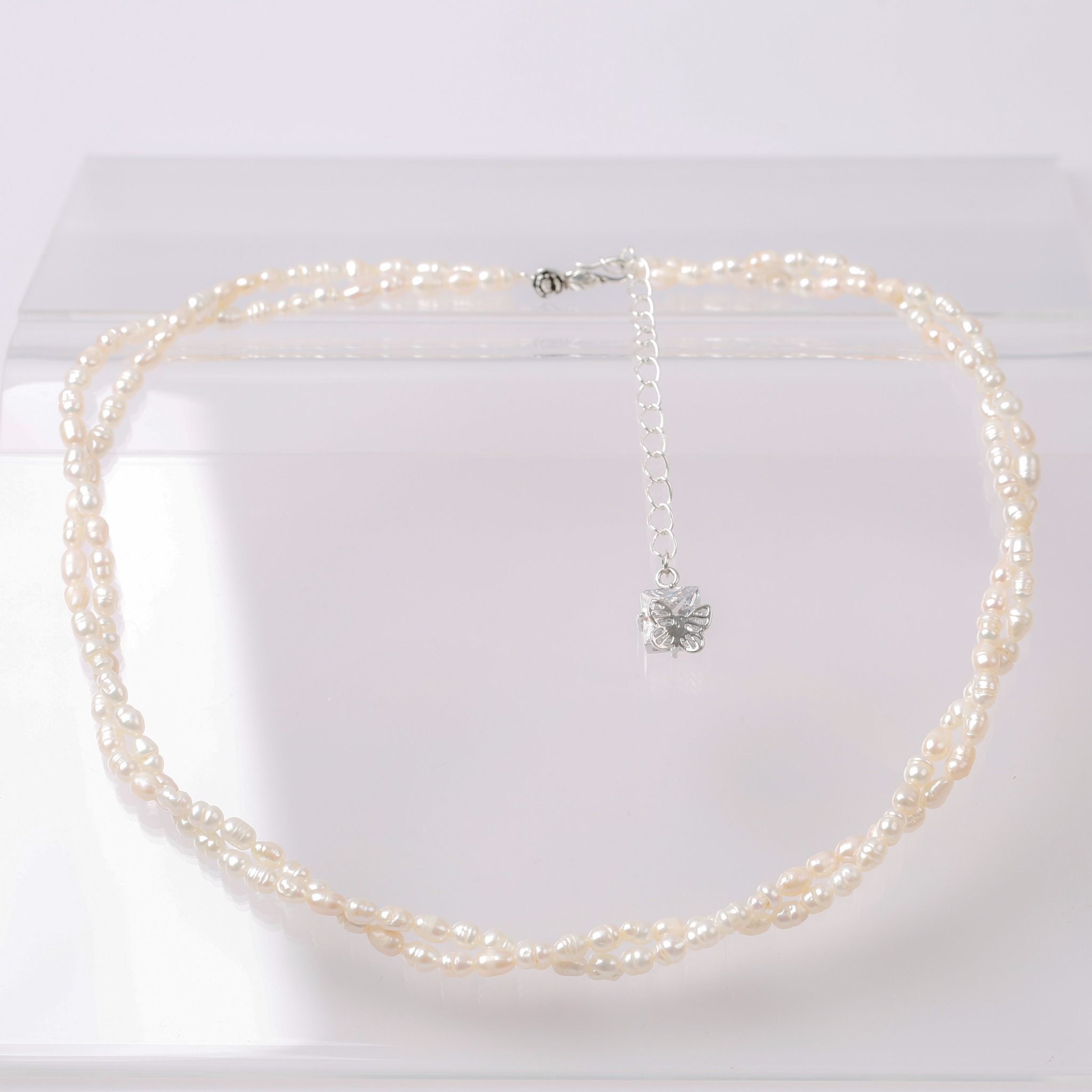  vòng cổ Ngọc Trai nhí phong cách Choker thương hiệu Opal . Tặng Hoa tai trị giá 250k 