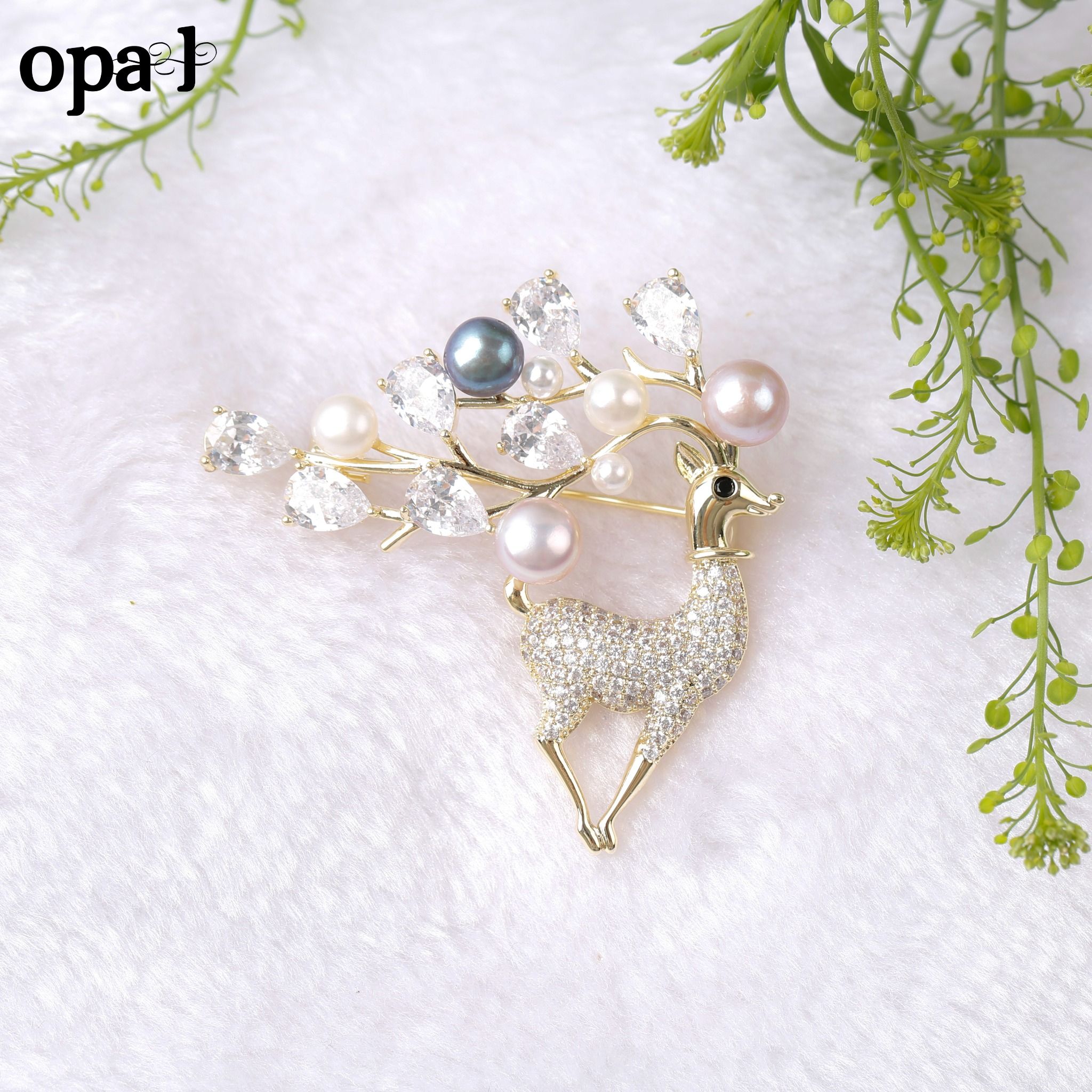  BST cài áo đính Ngọc Trai phong cách sang trọng ấn tượng thương hiệu Opal 