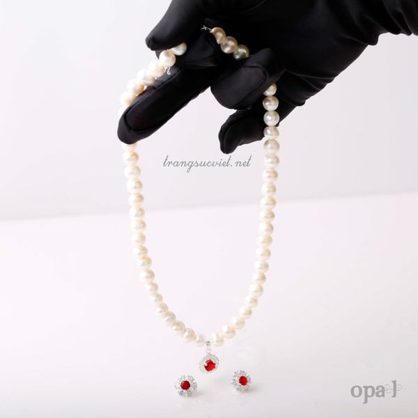  Bộ ngọc trai nước ngọt đính đá đỏ sang trọng thương hiệu Opal 