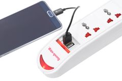  Ổ cắm Điện Quang 3 lỗ 3 chấu 2USB 5m DBW103USB Trắng 