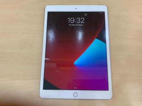 iPad 8 Wifi Cellular 32GB Silver