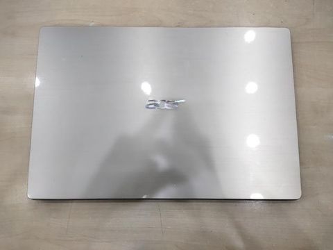 Acer Swift SF315 52 38YQ i3 8130U/4GB/1TB/15.6