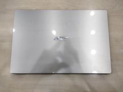  Acer Swift SF315 52 38YQ i3 8130U/4GB/1TB/15.6