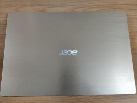 Acer Swift SF315 52 50T9 i5 8250U/8GB/256GB/15.6