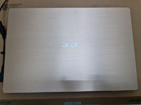 Acer Swift SF315 52 50T9 i5 8250U/8GB/256GB/15.6