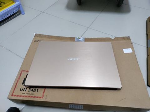 Acer Swift SF315 52 50T9 i5 8250U/8GB/256GB/15.6