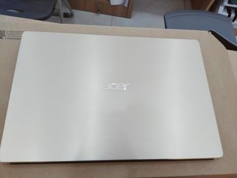 Acer Swift SF315 52 50T9 i5 8250U/8GB/256GB/15.6