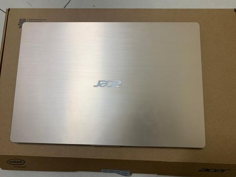 Acer Swift SF315 52 50T9 i5 8250U/8GB/256GB/15.6