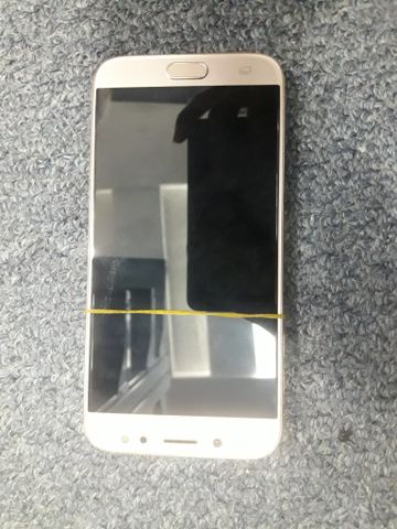 Z Samsung Galaxy J7 Pro