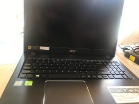 Laptop Acer Aspire E5 576G 88EP i7 8550U/4GB+16GB/1TB/2GB MX130/Win10 (NX.H2ESV.001)