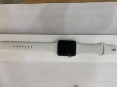  Apple Watch S3, 42mm Silver Aluminium Case with White Sport Band 