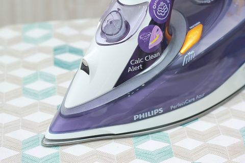 Bàn ủi hơi nước Philips GC4928