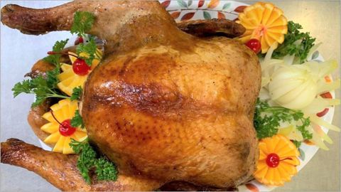 Cách làm gà nướng Giáng sinh từ gà ta bằng lò nướng thơm ngon, mềm ngọt
