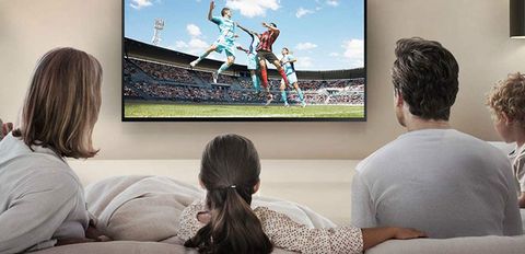 Cách tính khoảng cách xem tivi an toàn cho mắt và mẹo xem tivi đúng cách, bảo vệ sức khỏe