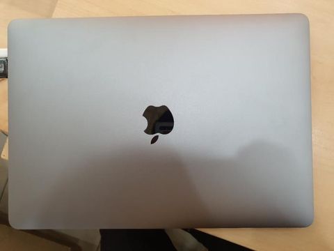 Apple Macbook Pro M1 8-core CPU/16GB/1TB SSD/8-core GPU/13.3