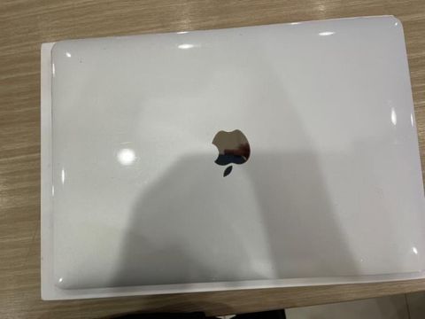 Apple Macbook Air M1 8-core CPU/8GB/256GB/7-core GPU/13.3