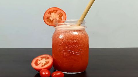 4 cách làm nước ép cà chua thơm ngon dễ uống hỗ trợ giảm cân