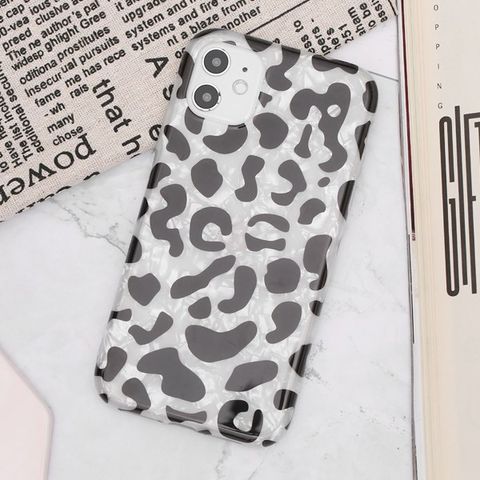Ốp lưng iPhone 11 nhựa dẻo Shell IMD OSMIA Da báo