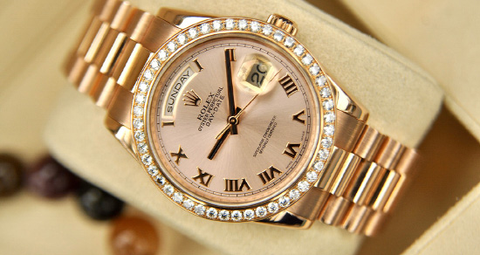 Tìm hiểu tất tần tật về đồng hồ làm bằng vàng 18k nguyên khối
